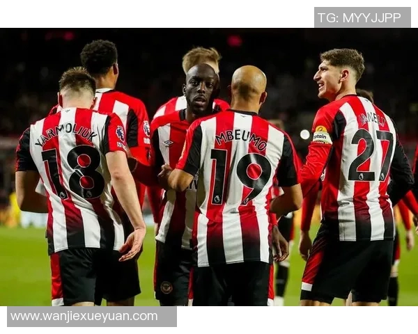 布伦特福德主场迎战诺维奇全力争胜展现球队实力 布伦特福德主场迎战诺维奇全力争胜展现球队实力