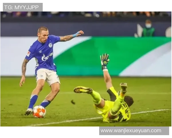 沙尔克04队苦战惨败，惨遭对手双杀淘汰出局