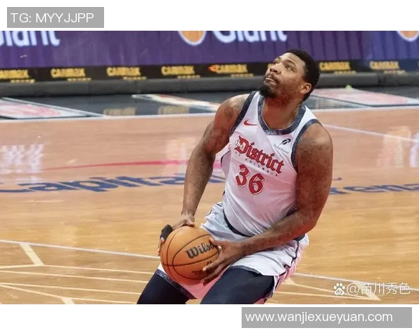 奇才球员拉塞尔·韦斯特布鲁克因伤缺席下场比赛，球队前景引发担忧