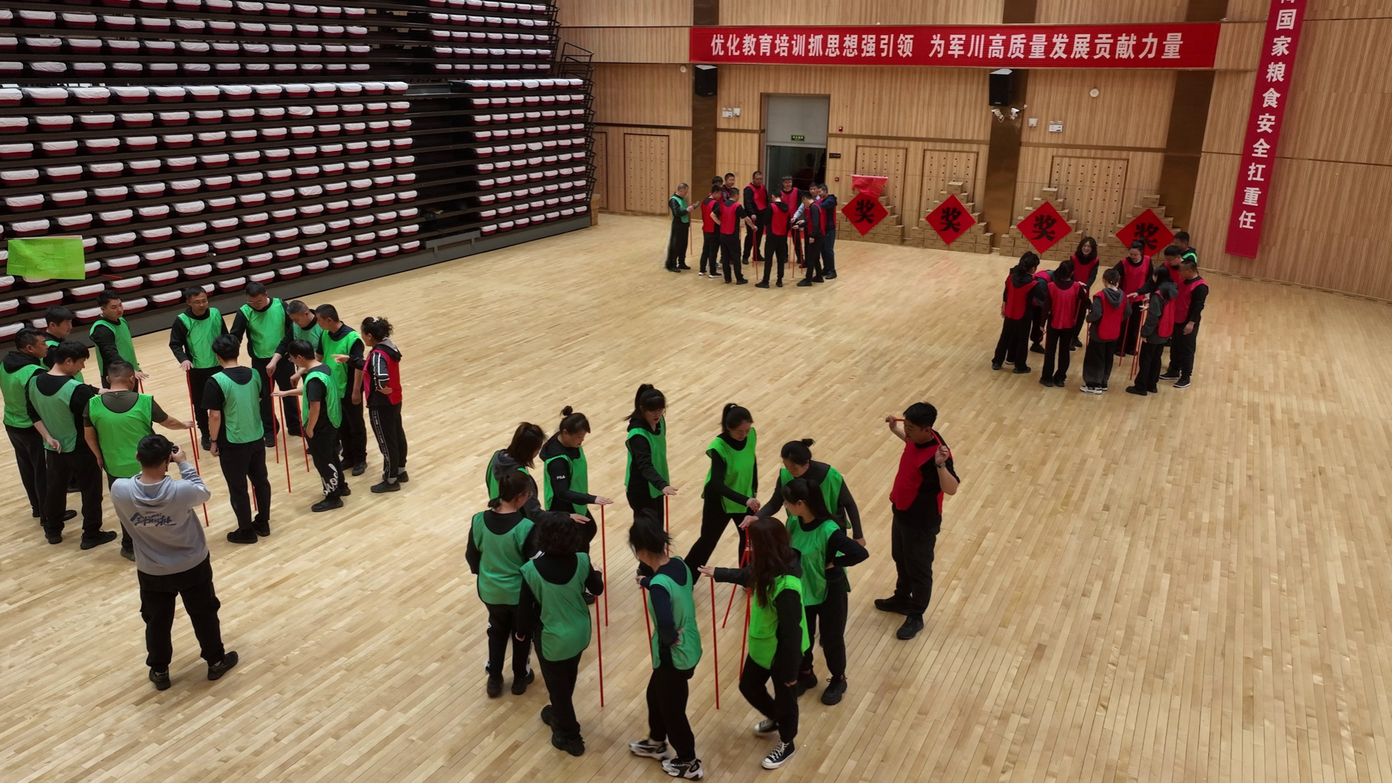 聚焦北大荒｜军川农场有限公司亚盈体育官网：百年建会绽风采 职工运动展英姿(图3)